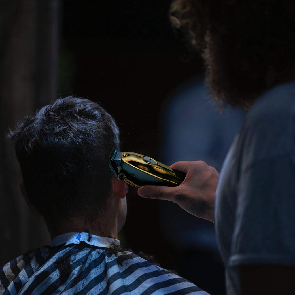 Kemei Máquina De Cortar Cabelo Profissional Aparador De Sem Fio Dos Homens Kit De Corte 1986 PRO Para Barbearia Display LED Recarregável Quite