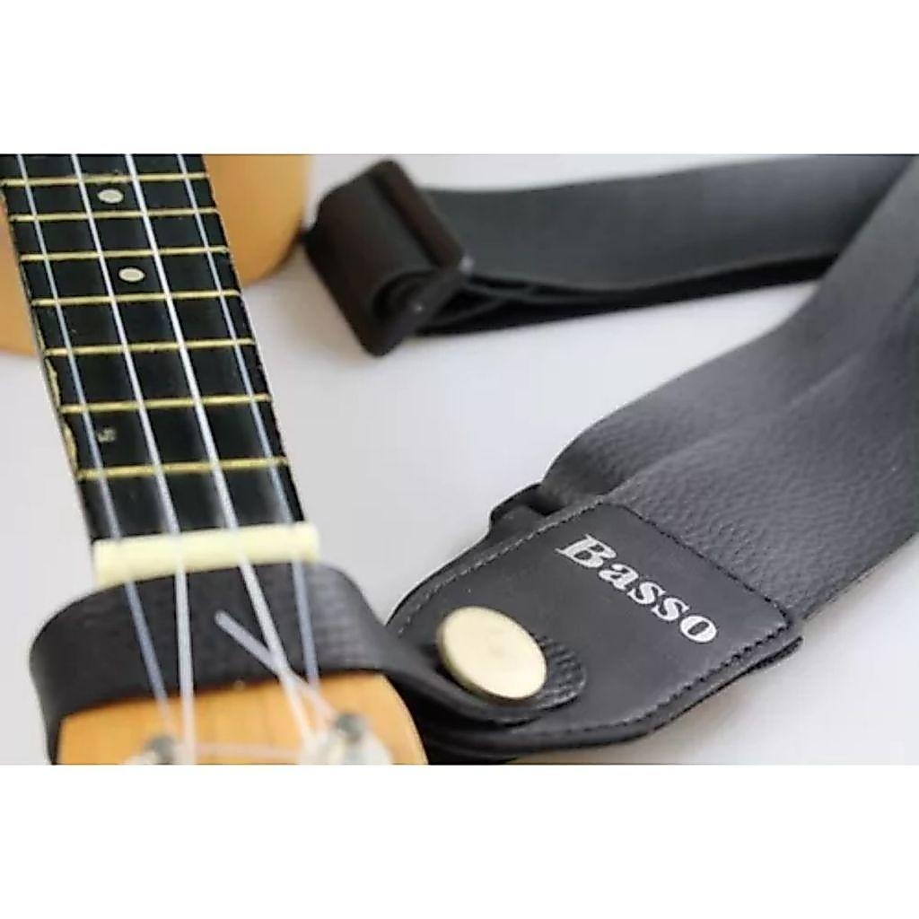 Correia Para Ukulele Alça Basso Uk 11 + 1 Roldana + 3 Palhetas + 1 Porta Palhetas