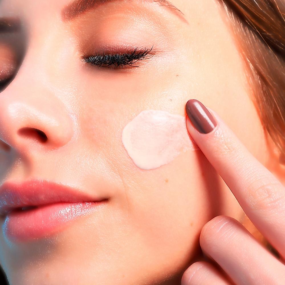 Hidrabene Protetor Solar Clareador Facial 70 FPS