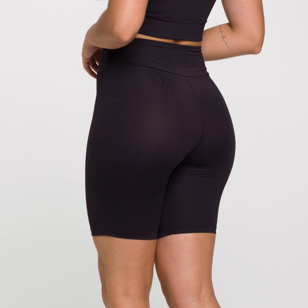 Bermuda Feminina Academia Fitness Poliamida Preta Com Cadarço Rosa Authentic
