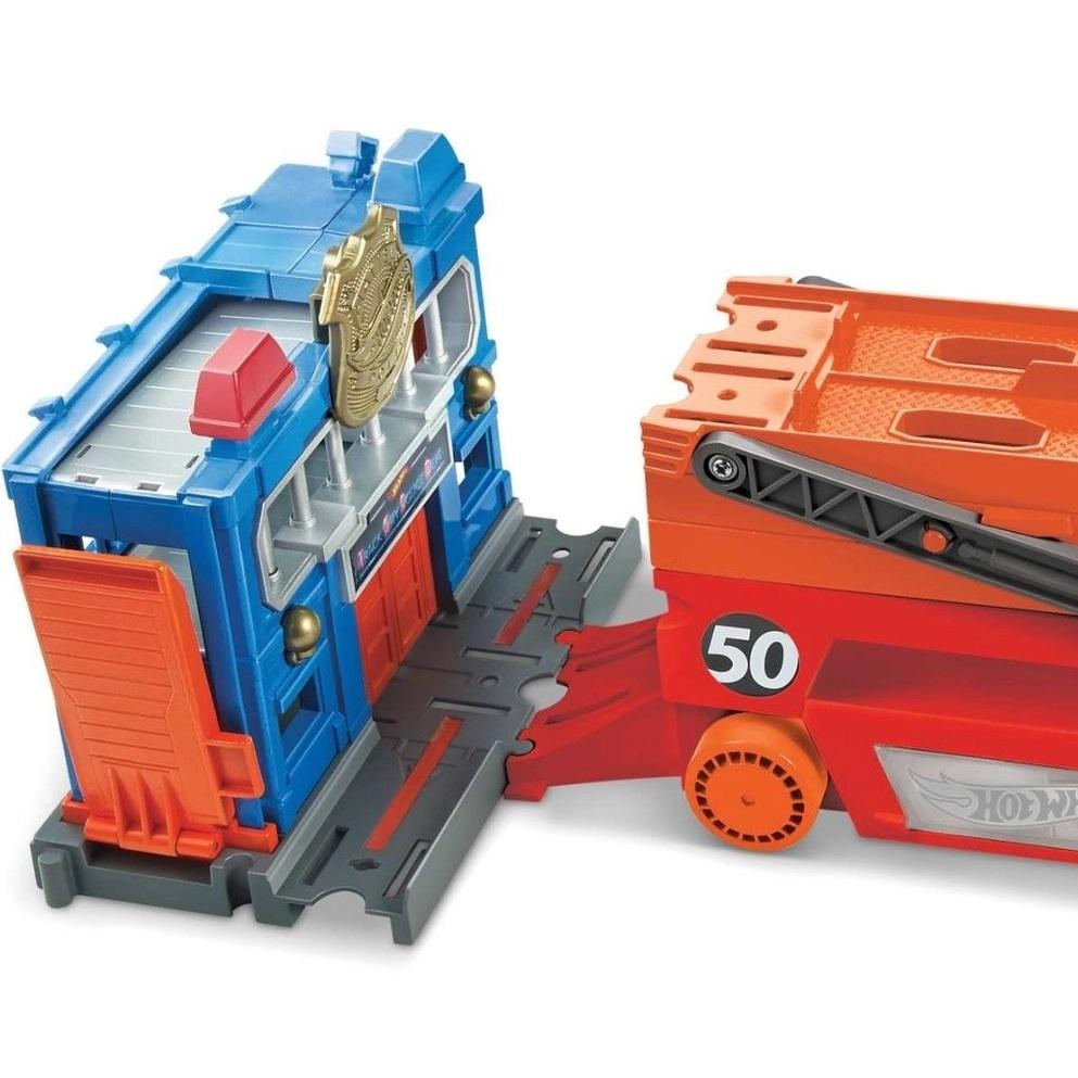 Hot Wheels Caminhão Mega Red Hauler 50th - Mattel Ghr48