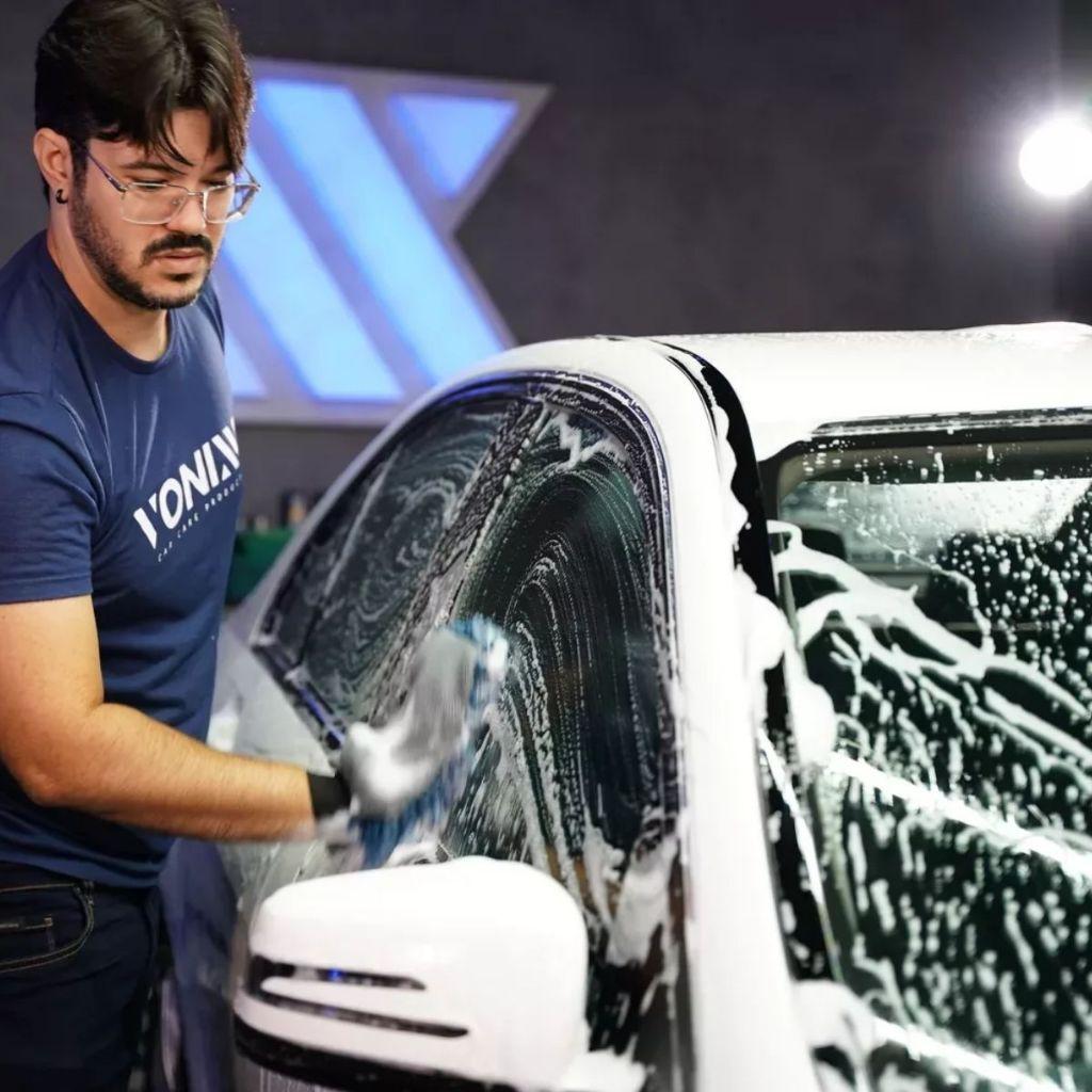 Kit Shampoo Automotivo Vonixx Produto Para Lavar Moto Carro V-floc E V-mol Desincrustante Luva De Microfibra E Pincel