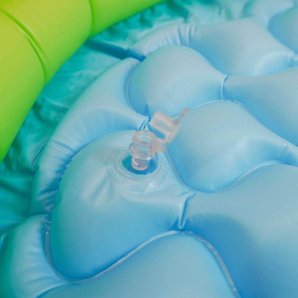 Piscina Banheira 40 Litros Colorida 62cm - Fundo Azul Inflável - 3 Camadas Infláveis - Pvc Resistente - Queen Shop