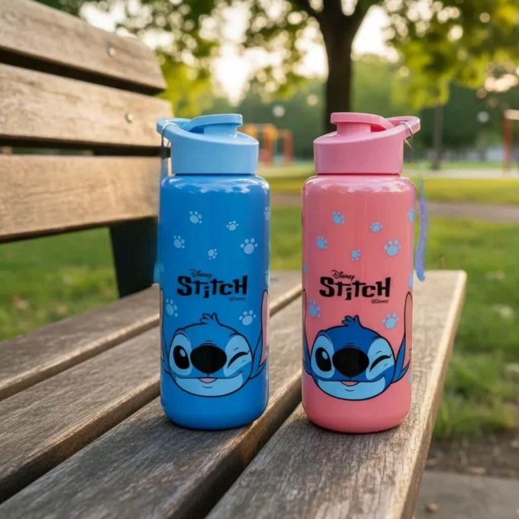 Squeeze Garrafa De Água Personagem 1L Stitch Harry Poter Wandinha Plástico Resistente Garrafinha
