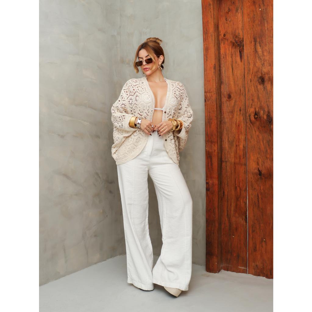 Blusa Feminina Saída De Praia Crochê Vazado Manga Longa Com Botões Moda Verão