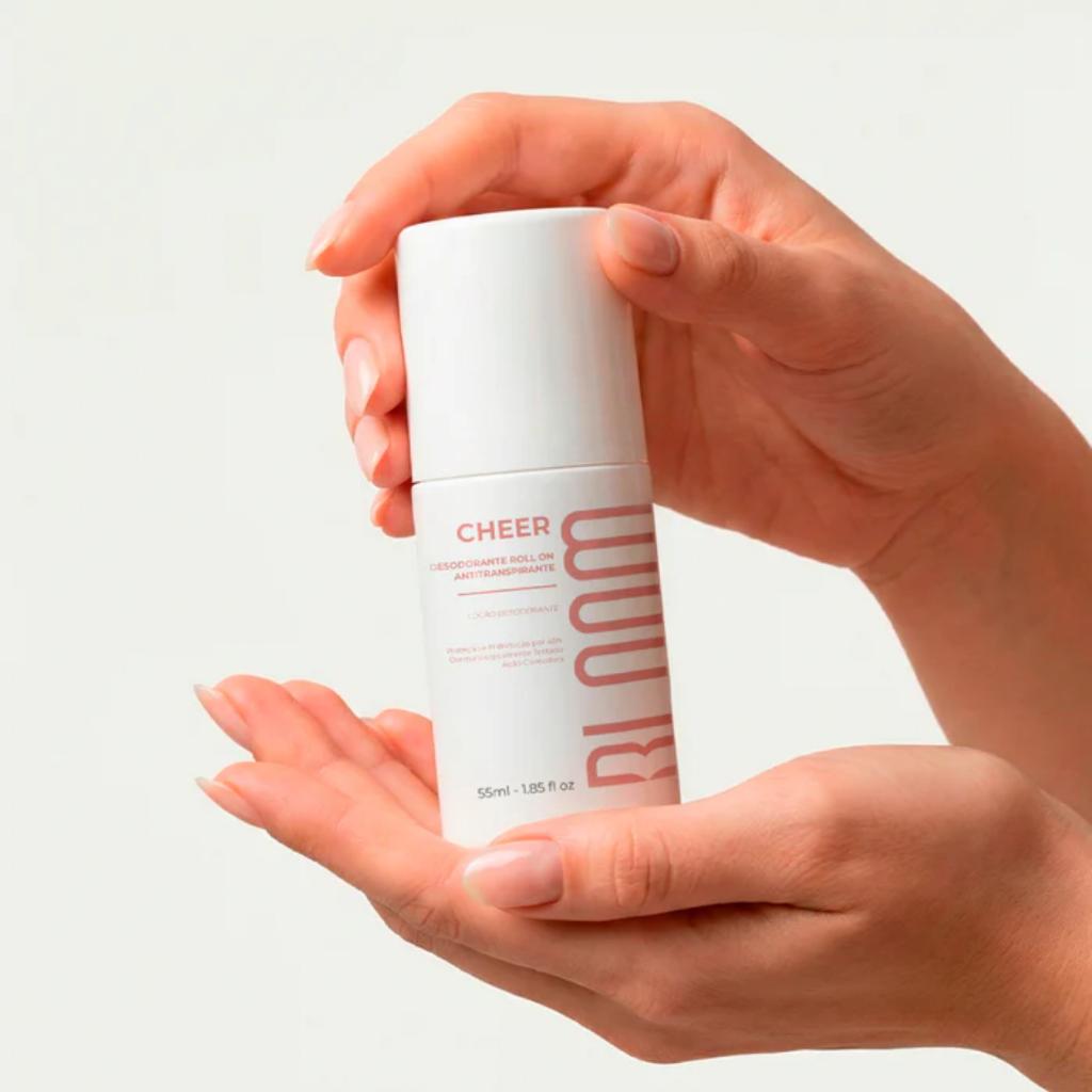 Desodorante Antitranspirante Roll-on Cheer Bloom 48h 55ml Clareador Feminino