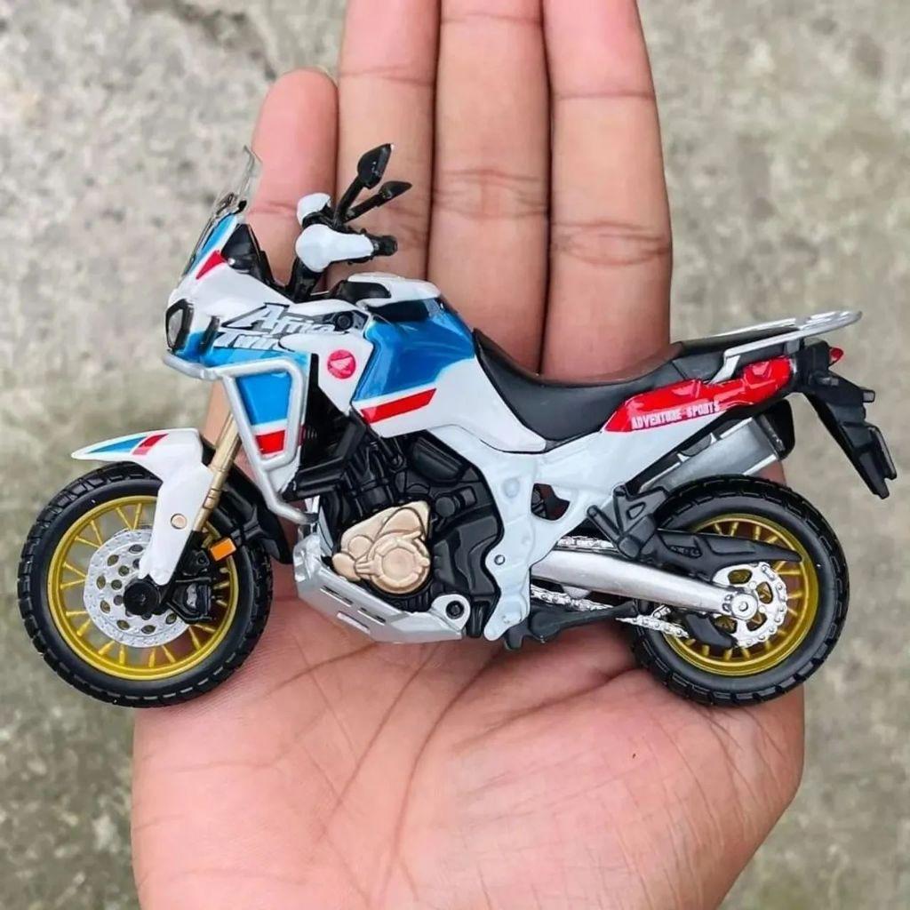 Miniatura Honda Africa Twin Adventure 1 18 Diecast Moto Colecionável Bburago/Maisto