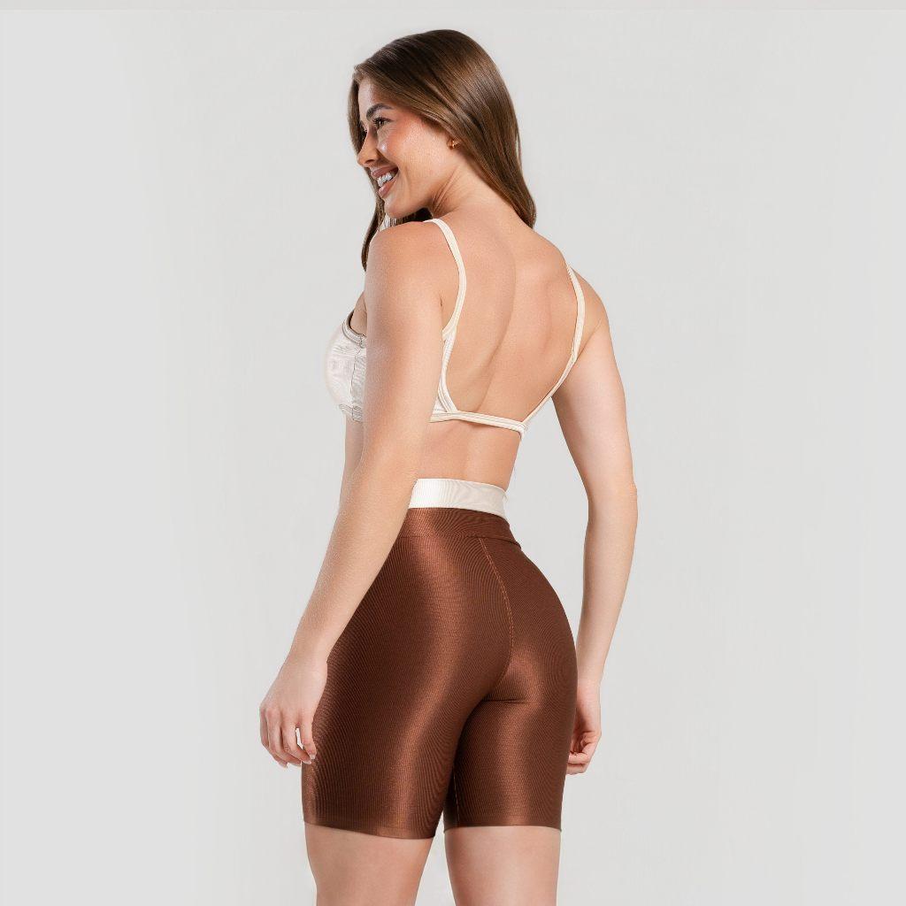 Conjunto Duo Trilobal Canelado Brilhoso Top Costas Abertas + Short Academia