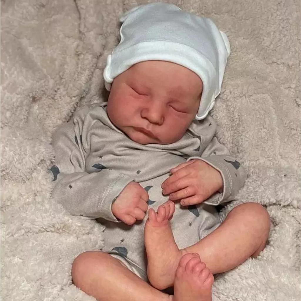 Boneca Reborn Bebê Realista Em Silicone Com Olhos Fechados Pode Tomar Banho
