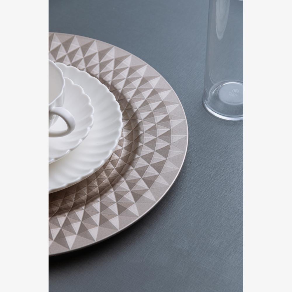 Sousplat Roman 33cm Champanhe Plástico Wolff Para Mesa Posta Jantar Almoço Decoração Elegante Prático Uso Diário Em Casa