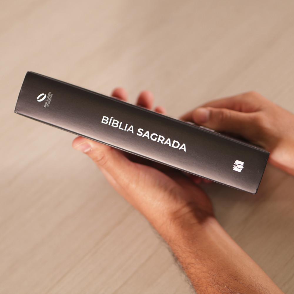 Bíblia Sagrada Deus Amou O Mundo Naa Capa Dura