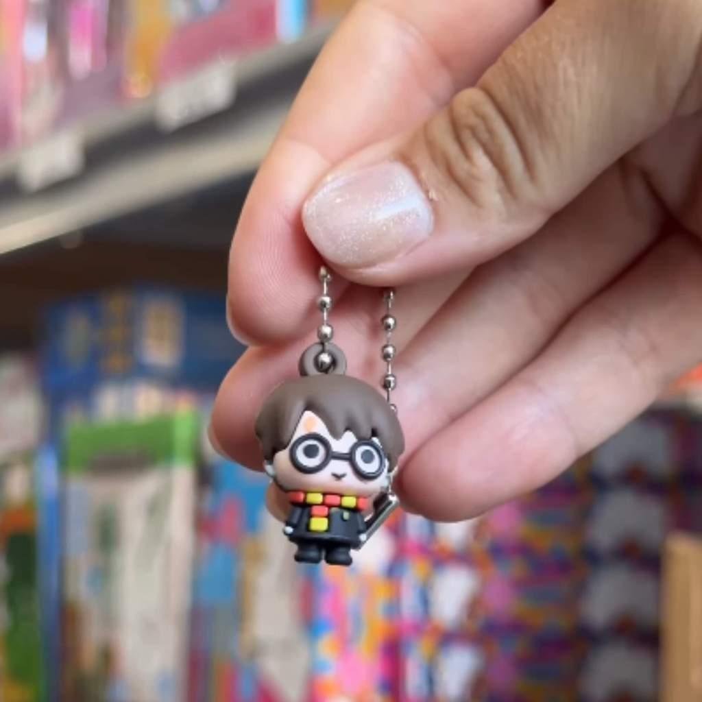 Máquina De Surpresas Harry Potter Com 6 Personagens Leo Leonora