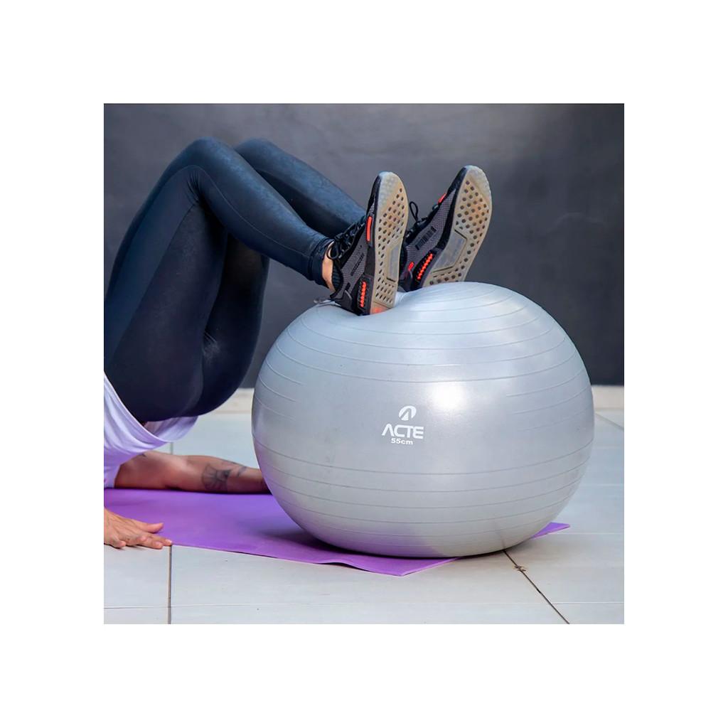 Bola De Pilates Yoga Treino Funciona 55cm Pvc Resistente C/sistema Anti-estouro Bomba De Ar Suportando 250kg Cinza Acte