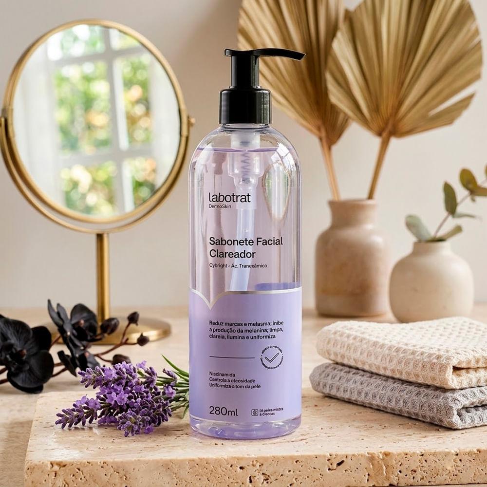Sabonete Líquido Facial Labotrat Clareador Pele Mistas A Oleosas 280ml