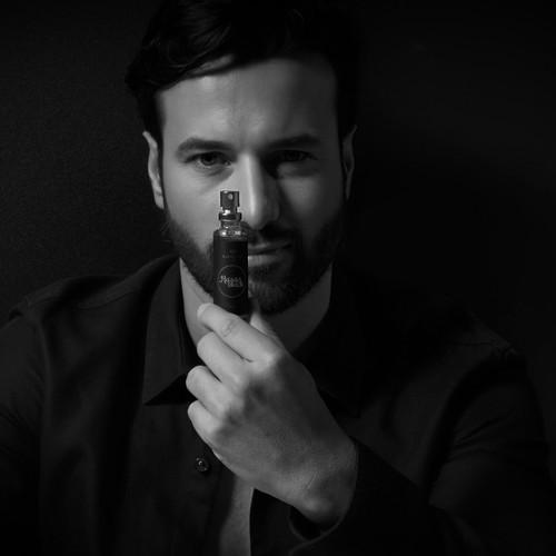 Hasan Black Parfum 15ml Masculino - Presença Marcante Para Noites Intensas Amakha Paris