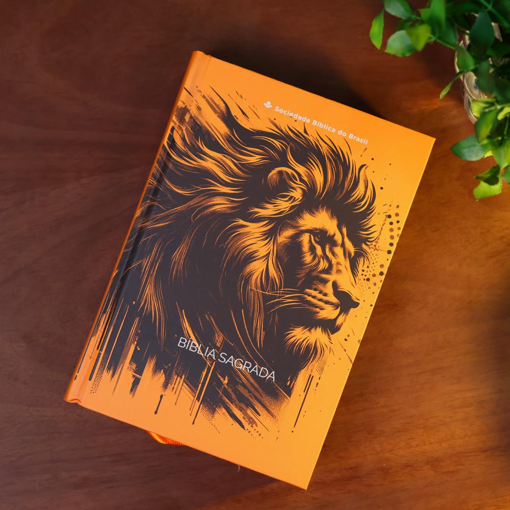 Bíblia Sagrada Leão Naa Capa Dura Laranja