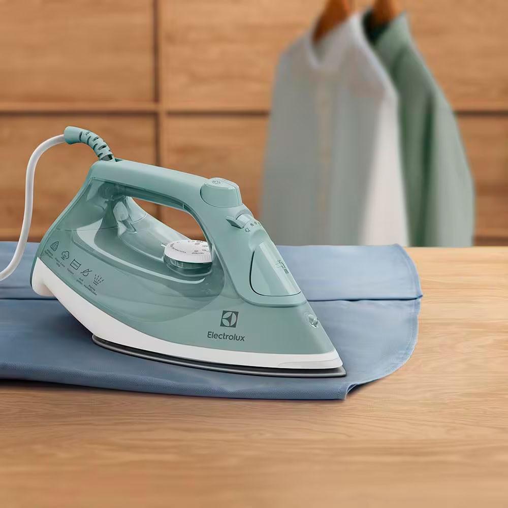 Ferro De Passar A Vapor E A Seco Electrolux Experience Care Esi51