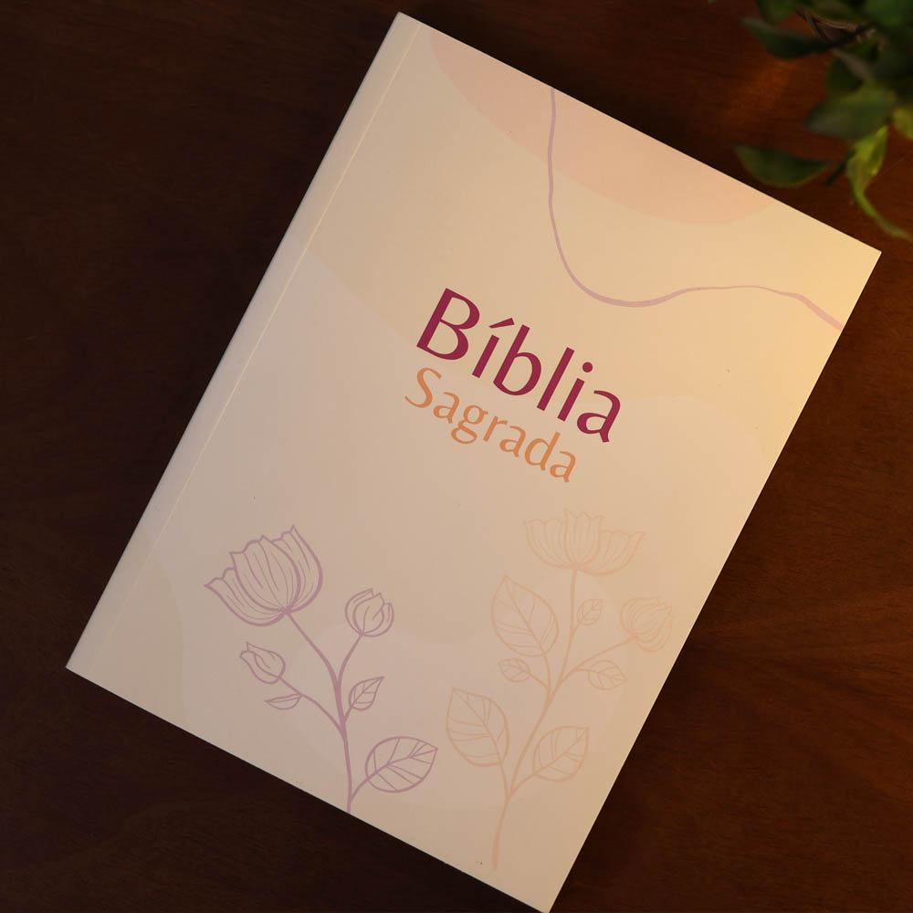 Bíblia Sagrada Flores Nva Capa Brochura