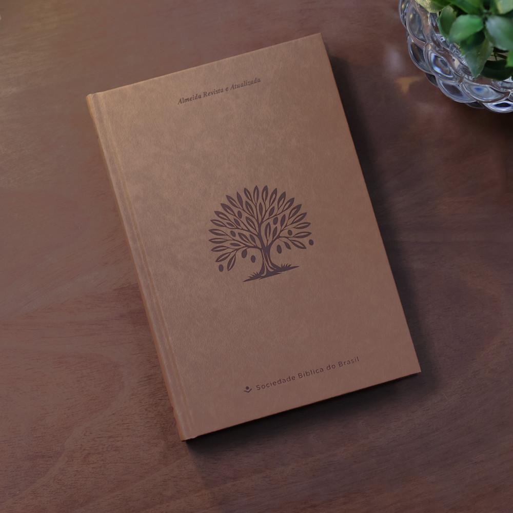 Bíblia Sagrada Árvore Ara Capa Dura Marrom